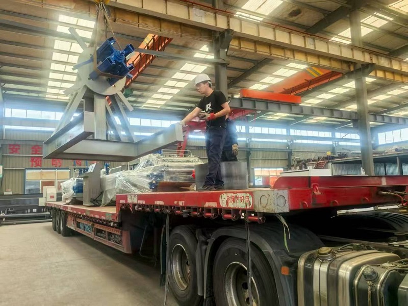 Стоманената конструкция на Liweiuan C/Z Purlin All-in-One пристига